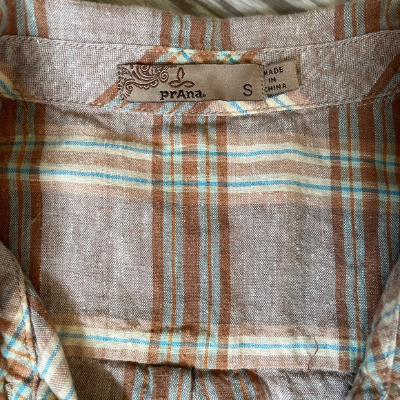 Prana women’s McCray plaid shirt size medium - Picture 3 of 3